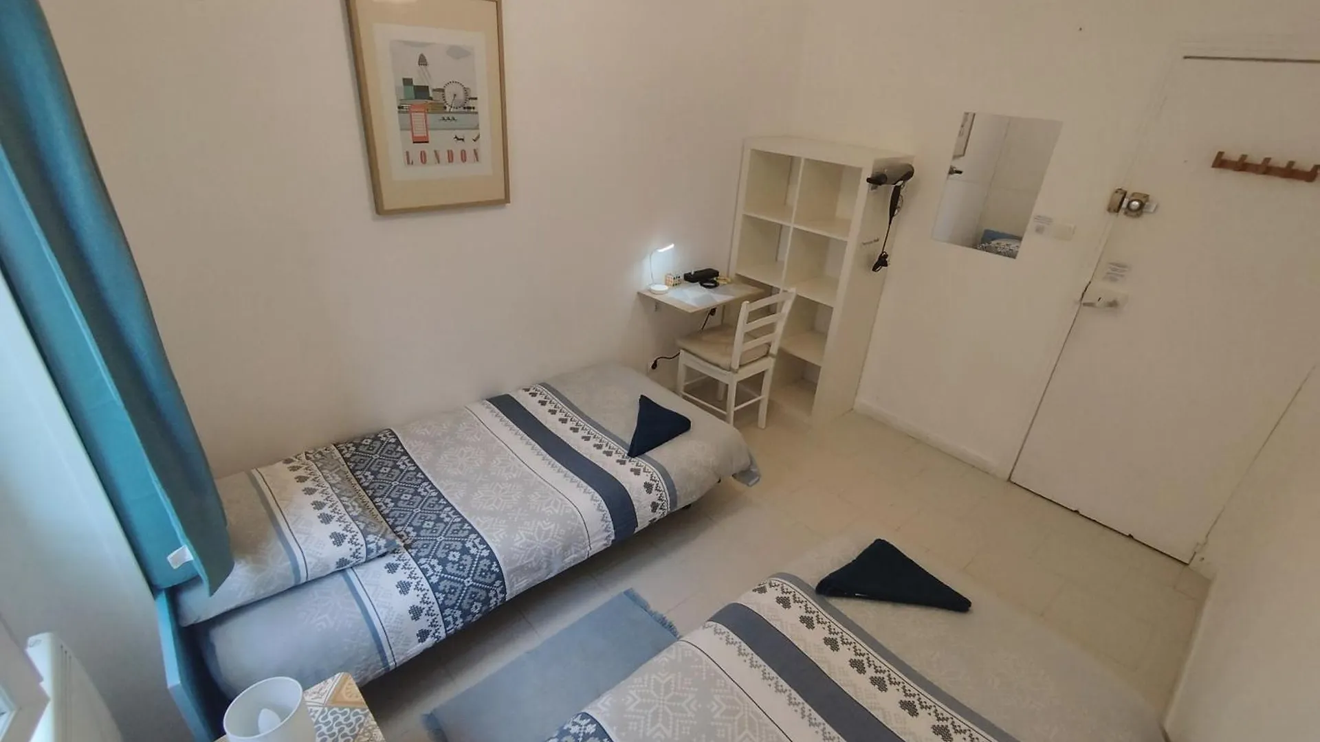 Private Room In Shared Apartment In The Center Of Nice Homestay