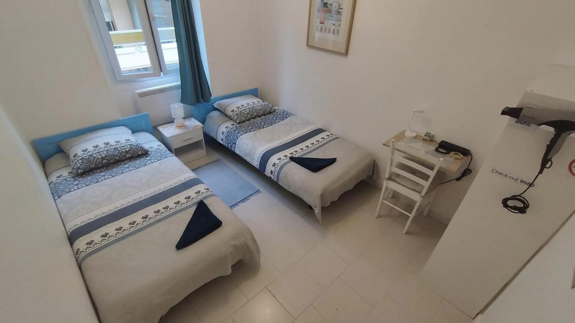 Private Room In Shared Apartment In The Center Of Nice France